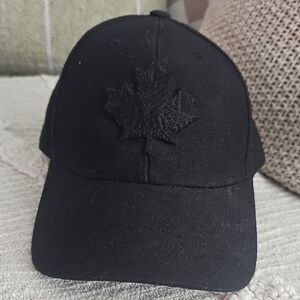 Men's Black Baseball Cap with MAPLE LEAF